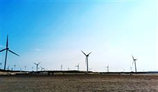 三一制造！国内最大轮式起重机亮相天津港！